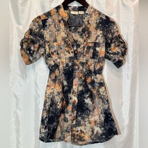 Daytrip Tie-Dye Button Front Tunic Top Size Small